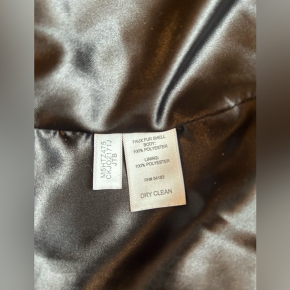 Calvin Klein Faux Fur Vest - Picture 2 of 6